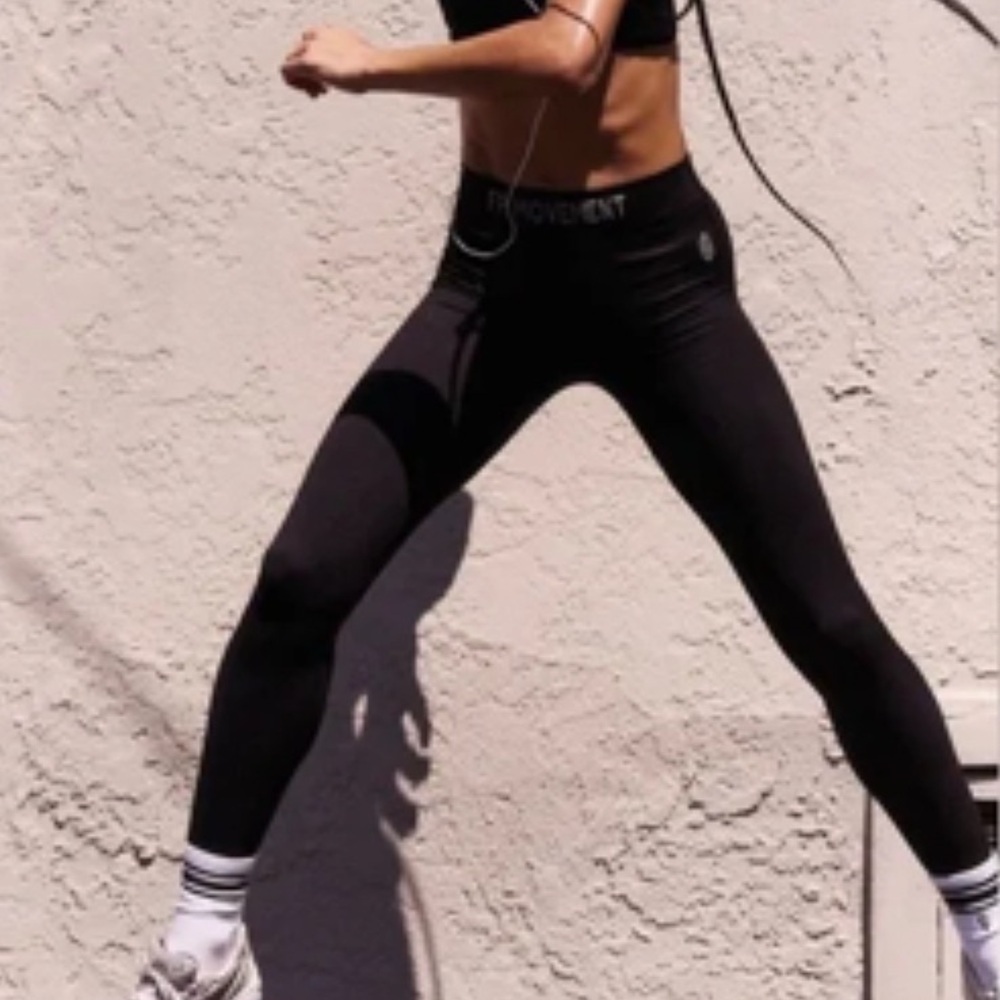 NWOT Free People FP Movement Long Haul Logo Ribbed Leggings Black Athletic Pants - Picture 5 of 11